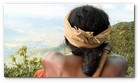:: Pulse para Ampliar :: Captura del v&iacute;deo documental de Survival sobre los Dongria kondh: uno de los pueblos ind&iacute;genas m&aacute;s remotos de la India en lucha por evitar que su monta&ntilde;a sagrada sea convertida en una mina descubierta propiedad de Vedanta.