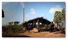 :: Pulse para Ampliar :: Captura del v&iacute;deo documental de Survival sobre los Dongria kondh: uno de los pueblos ind&iacute;genas m&aacute;s remotos de la India en lucha por evitar que su monta&ntilde;a sagrada sea convertida en una mina descubierta propiedad de Vedanta.