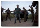 :: Pulse para Ampliar :: Fotograma de "The Expendables" - "Los Mercenarios"