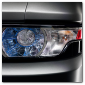 Victoria Beckham y Land Rover presentan el Range Rover Evoque Special Edition. Detalle de los faros