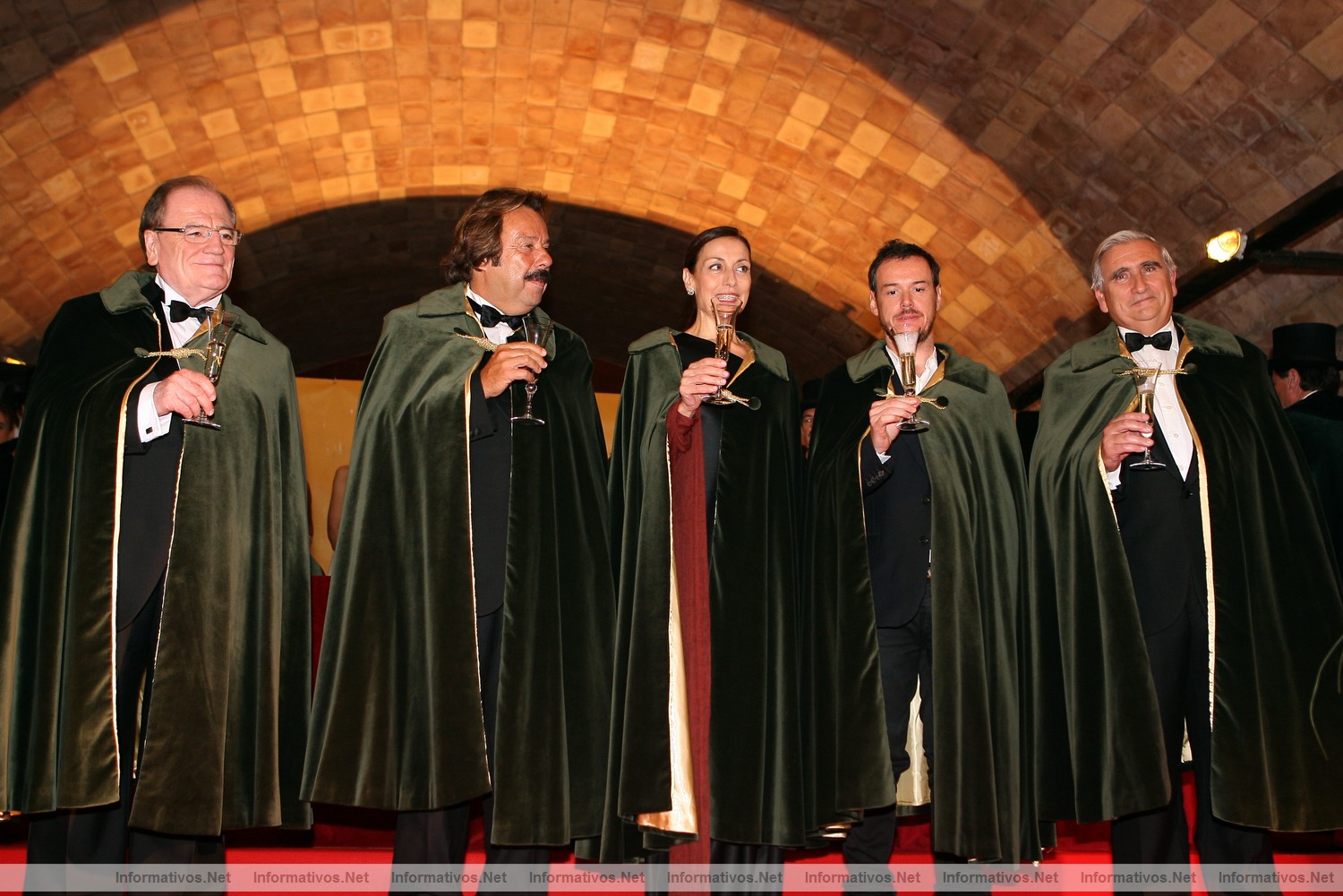 Ceremonia de Investidura Tardoral de la Confraria del Cava Sant Sadurn� 2009. Cofrades de M�rito: Josep Vilaseca, Francesc Orriols, Carme Elias, Jordi Labanda y Ricard Pag�s