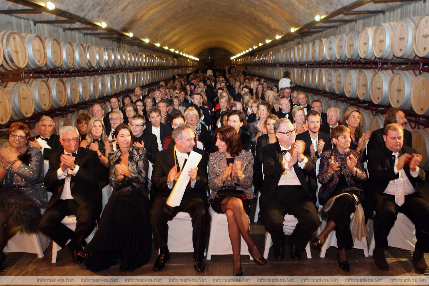 Ceremonia de Investidura Tardoral de la Confraria del Cava Sant Sadurn� 2009 en las Cavas Juv� y Camps de Espiells