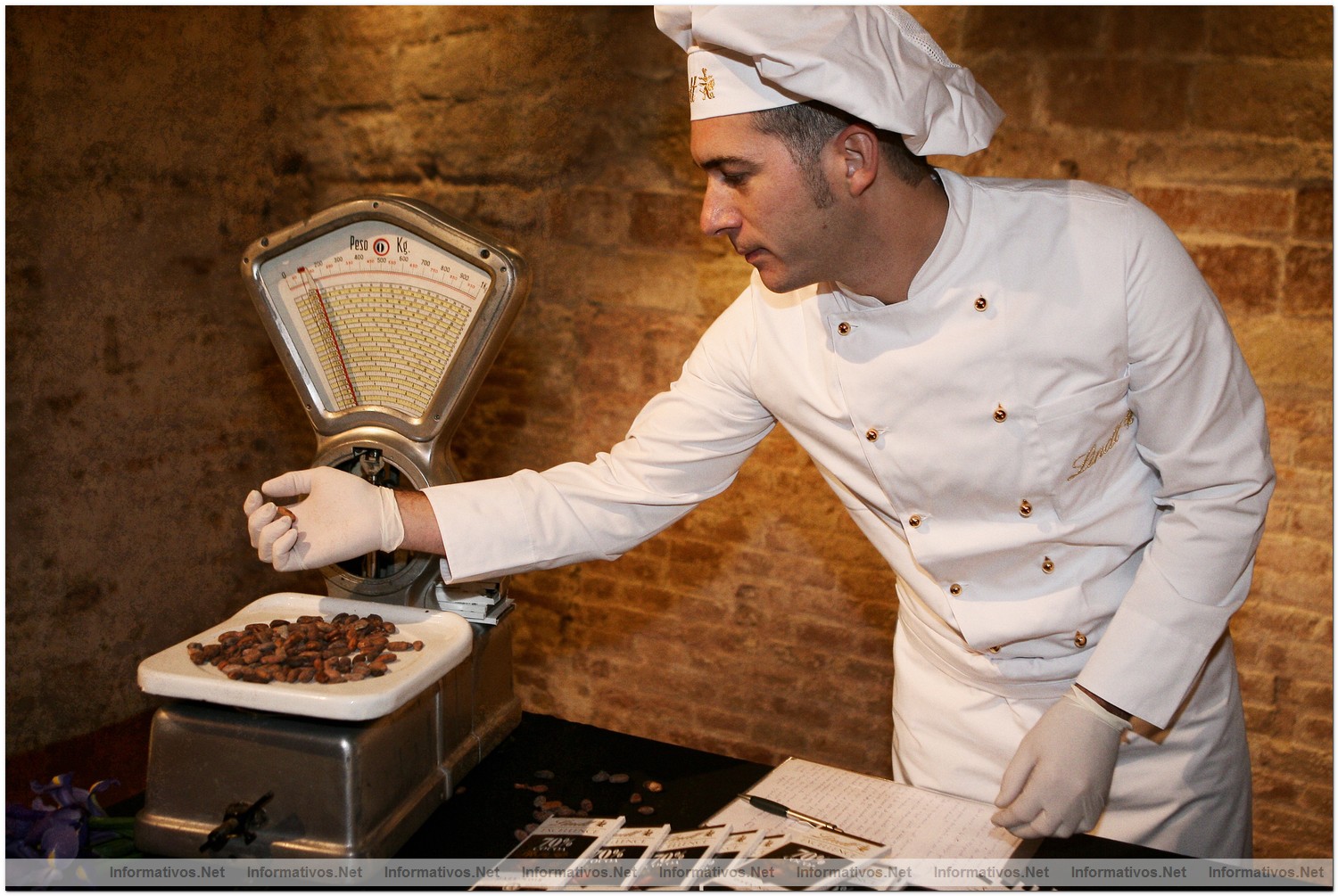 BCN15DIC09 | Presentaci�n del nuevo Lindt Excellence 70% cacao: David Pall�s -maestro chocolatero Lindt-