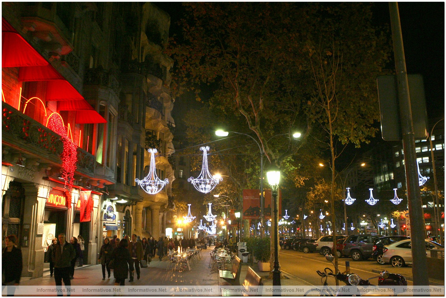 Espa�a es el tercer pa�s europeo que m�s gasta en navidad , por detr�s de Irlanda y Luxemburgo. P� de Gracia en Barcelona