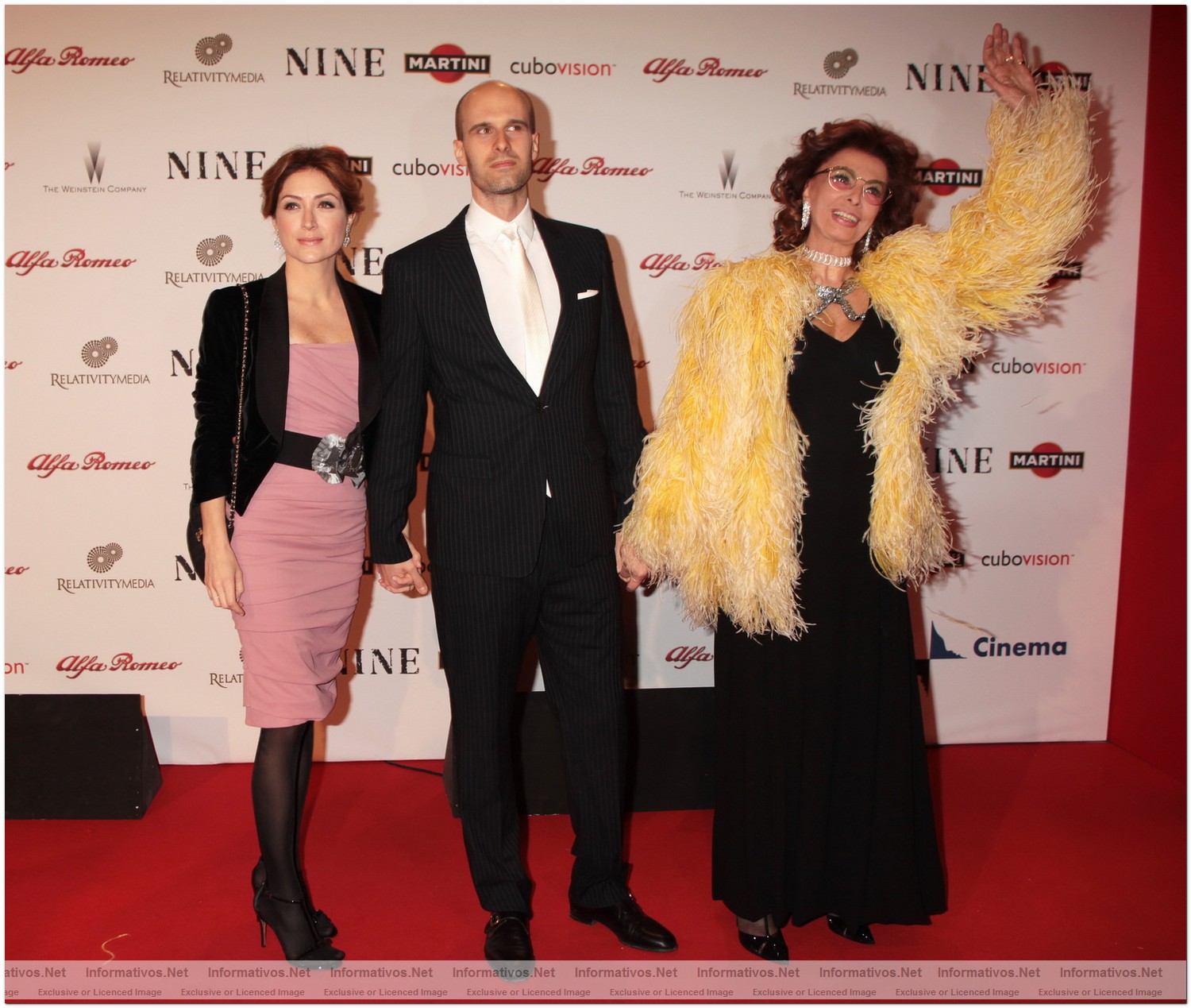 ROME - JANUARY 13:  Sophia Loren and son Edoardo Ponti with wife Sasha Alexander attend the Rome screening of 'NINE' co-hosted by Martini, at the Auditorium Conciliazione on January 13, 2010 in Rome, Italy.