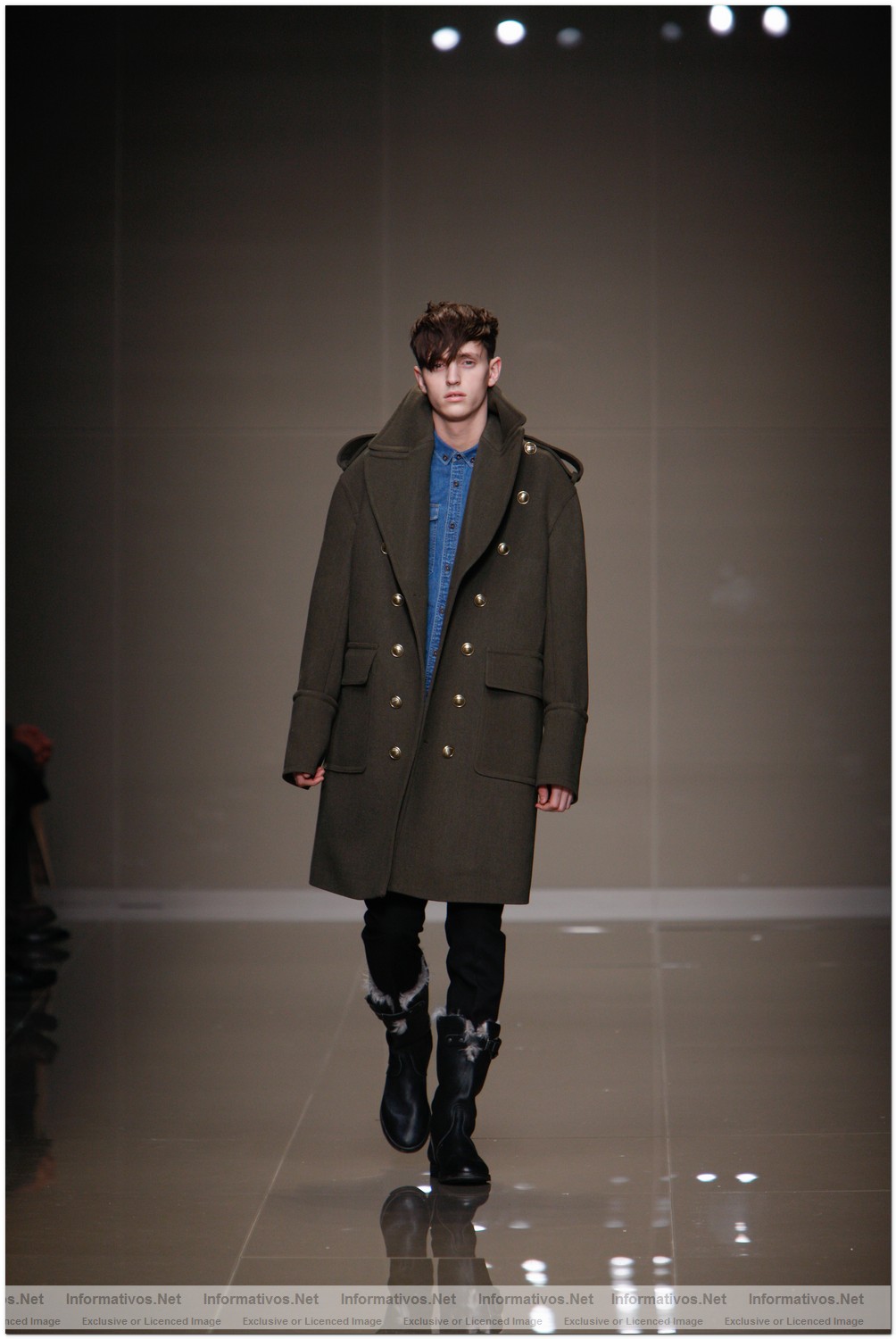 Palazzo Serbelloni, Mil�n. S�bado 16 enero 2010: Desfile Burberry Prorsum Hombre OI10