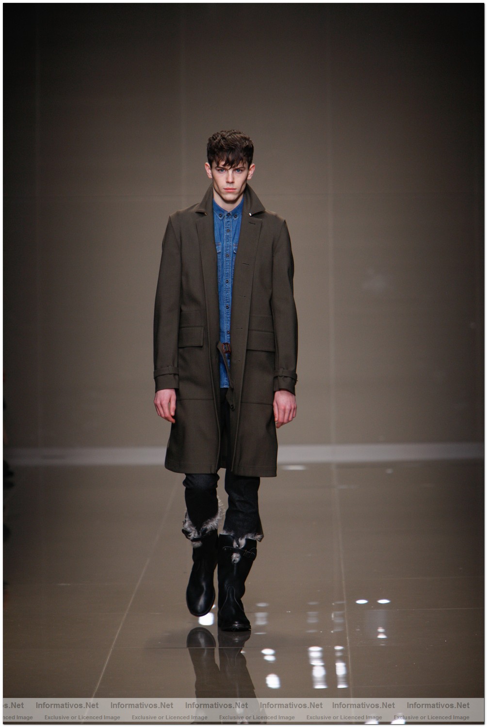 Palazzo Serbelloni, Mil�n. S�bado 16 enero 2010: Desfile Burberry Prorsum Hombre OI10