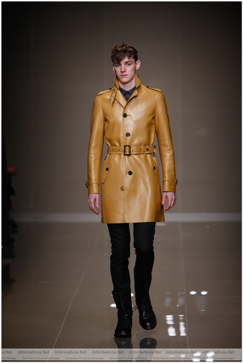 Palazzo Serbelloni, Mil�n. S�bado 16 enero 2010: Desfile Burberry Prorsum Hombre OI10