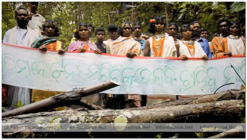 Captura del v�deo documental de Survival sobre los Dongria kondh: uno de los pueblos ind�genas m�s remotos de la India en lucha por evitar que su monta�a sagrada sea convertida en una mina descubierta propiedad de Vedanta.