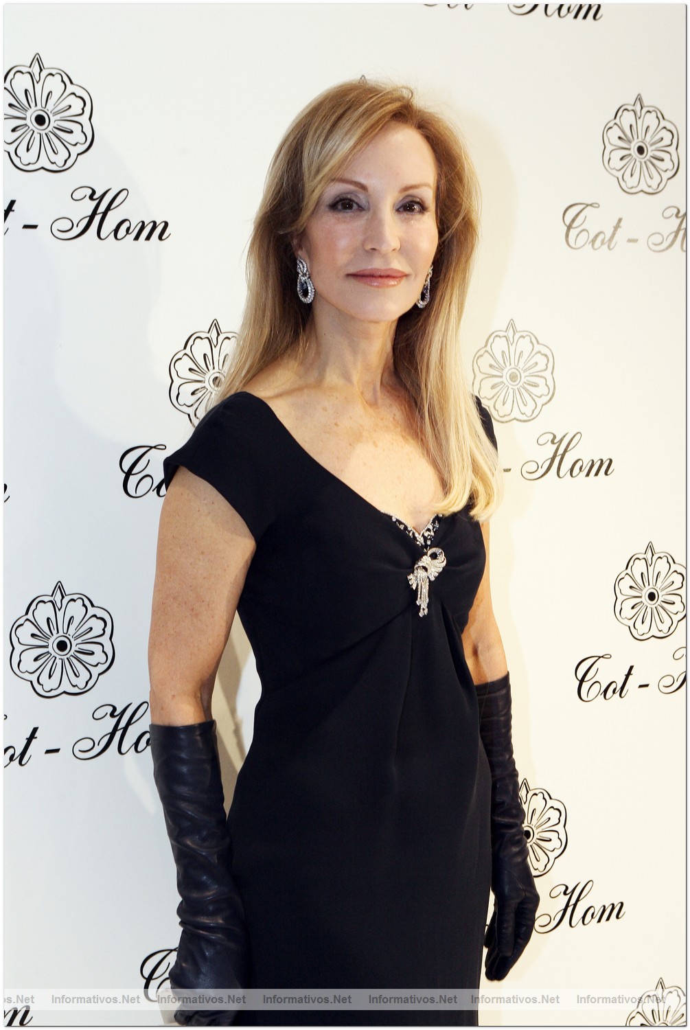 MAD11MAR010.- Inauguraci�n de Tot-Hom Madrid. La 'socialite' Carmen Lomana