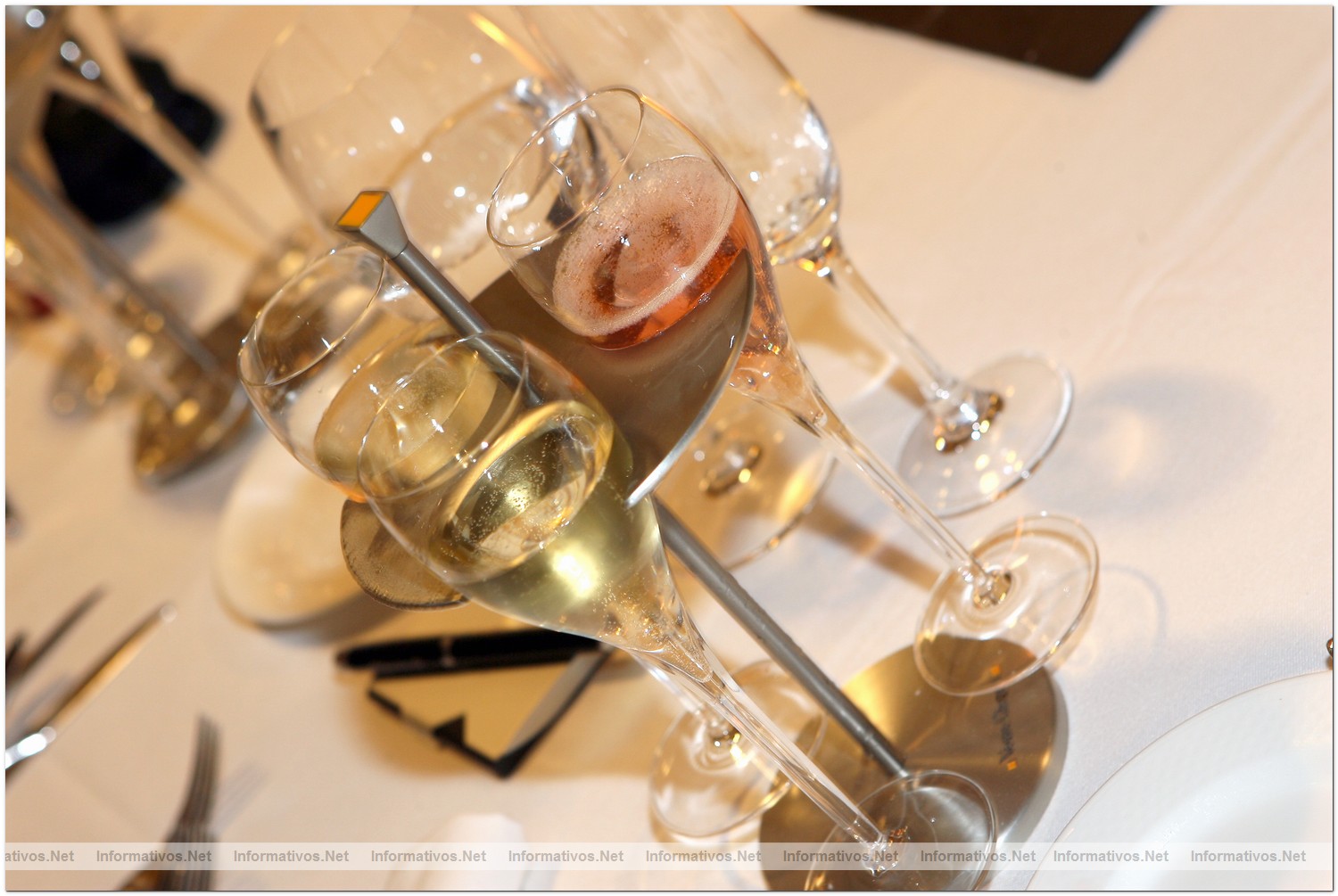 Baqueira22MAR010.- Maridaje de Champagnes Veuve Clicquot en el Hotel La Pleta; Yelow Label, Ros� y Vintage 2002