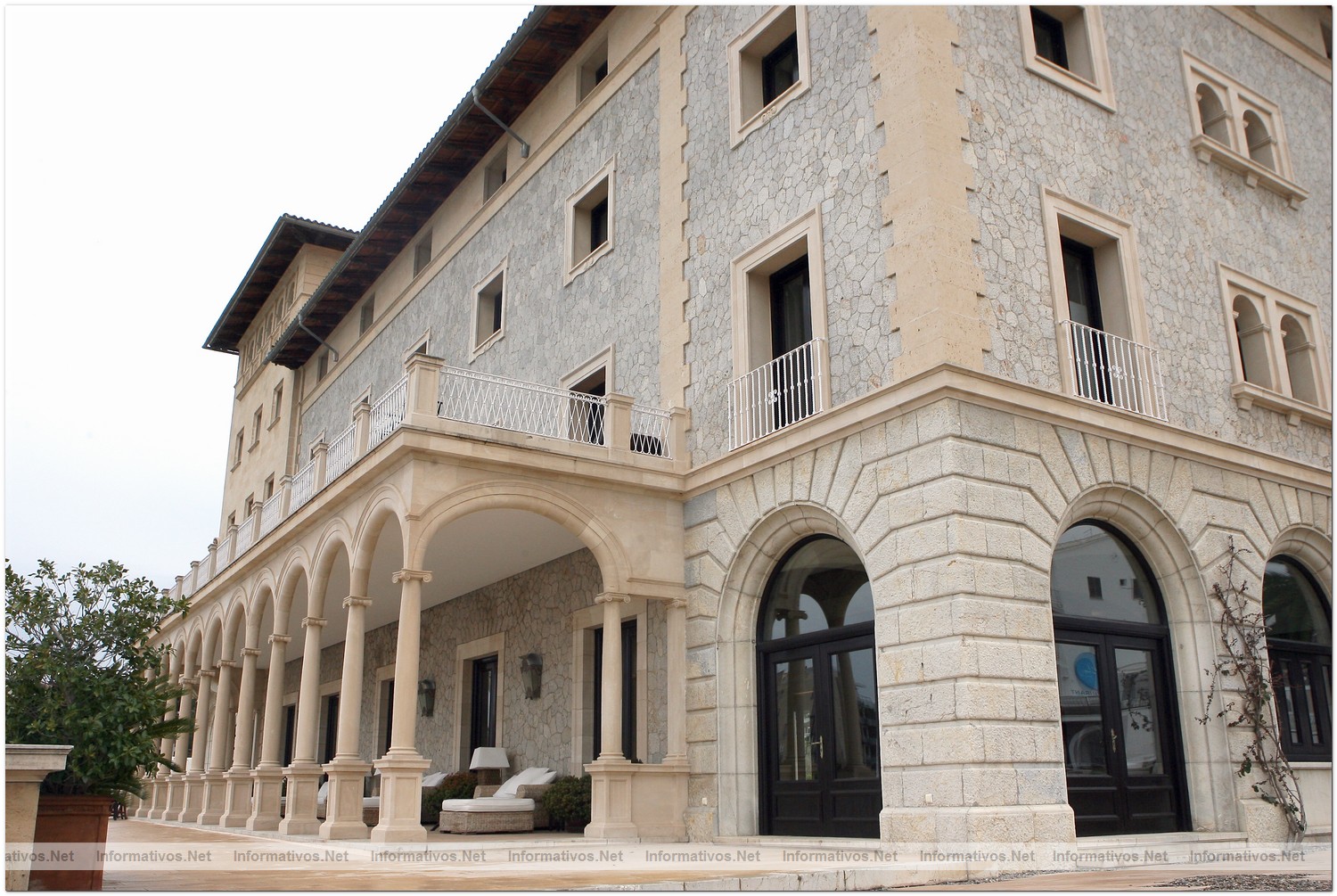 12ABR010.Calvia - Mallorca.- Hotel Hospes Maricel & SPA