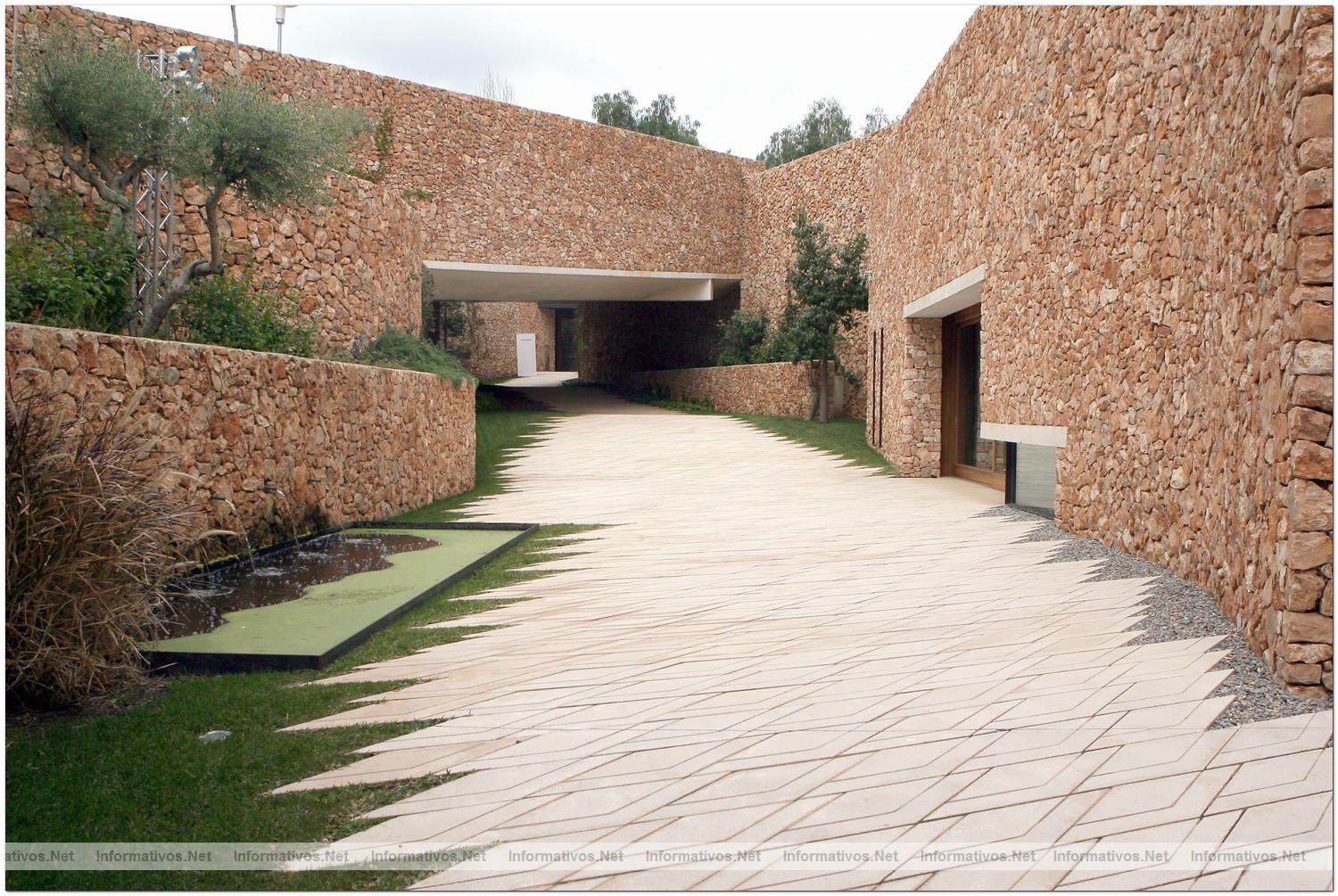 12ABR010.Calvia - Mallorca.- Hotel Hospes Maricel & SPA Natura Biss�