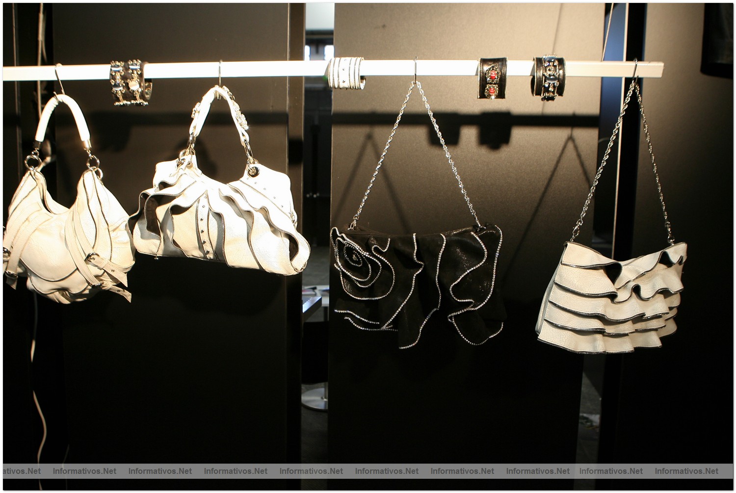 BCNJUL2010.- Ambiente Pasarela - Showroom Barcelona 080