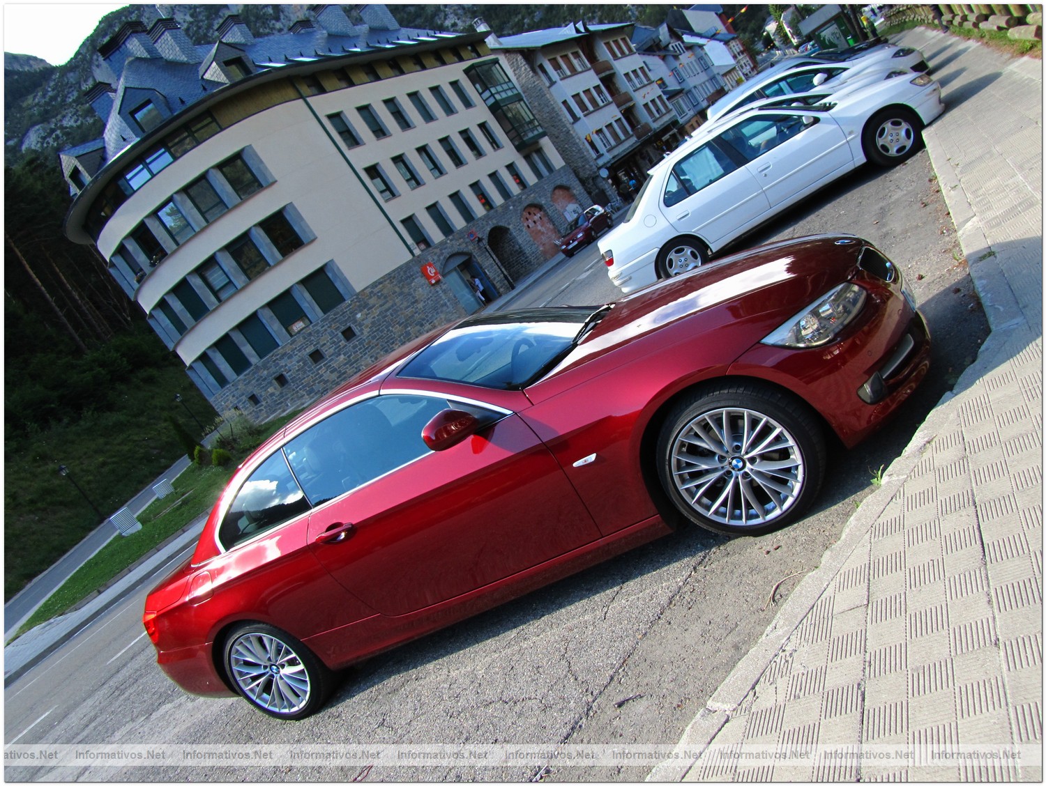 25JUL2010.- Prueba din�mica BMW 320i Cabrio. Canfranc (Huesca)
