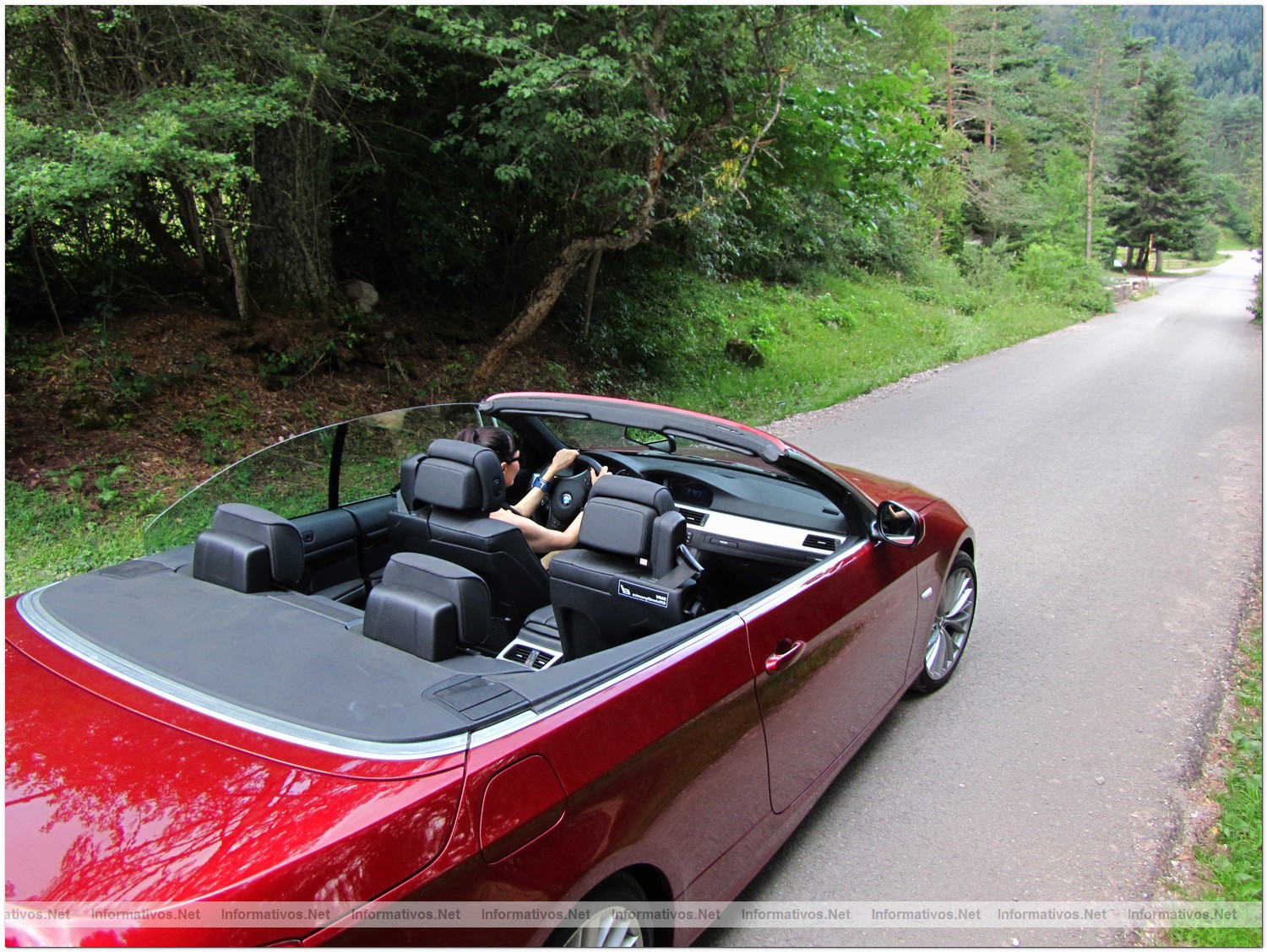 25JUL2010.- Prueba din�mica BMW 320i Cabrio. Carretera de Oza