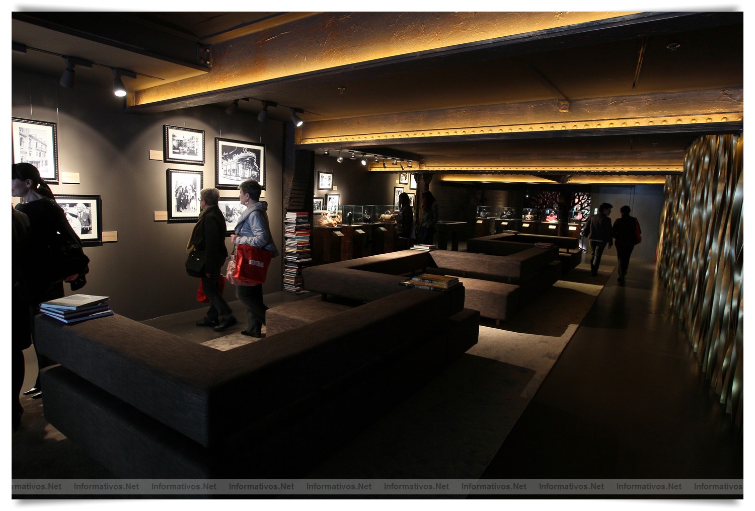 BCN24ABRIL012.- La Galería Loewe recoge toda la esencia de la firma española en un espacio fascinante en el Pº de Gracia de Barcelona. Área Lounge