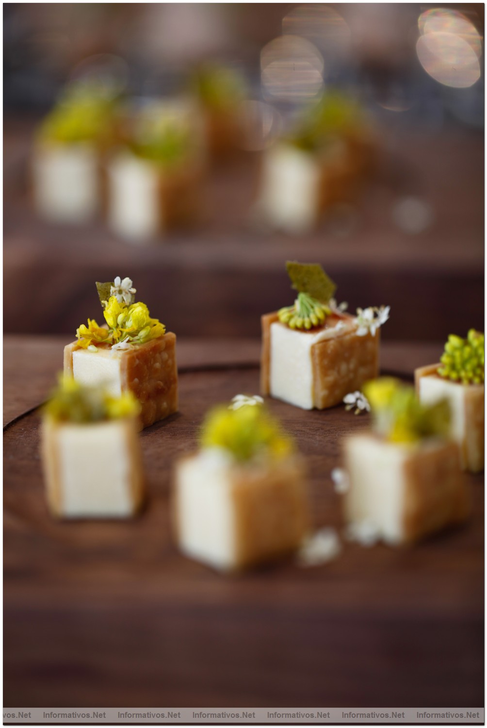 London-JUN012.- Cube: un restaurante ef�mero pop-up s�mbolo de arquitectura sostenible ubicado en uno de los extremos del tejado del Royal Festival Hall