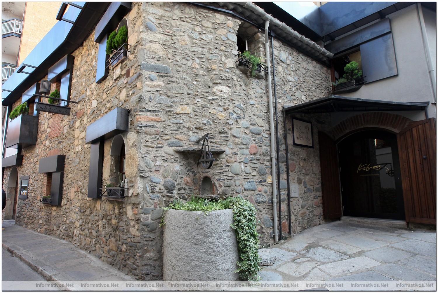 Sant Celoni, 2 de Julio de 2012.- Presentaci�n del nuevo 'claim' e imagen de Can Fabes.