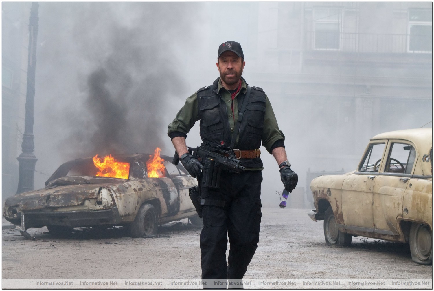 LOS MERCENARIOS 2 - EXPENDABLES 2: estreno en España el 24 de Agosto. Chuck Norris 