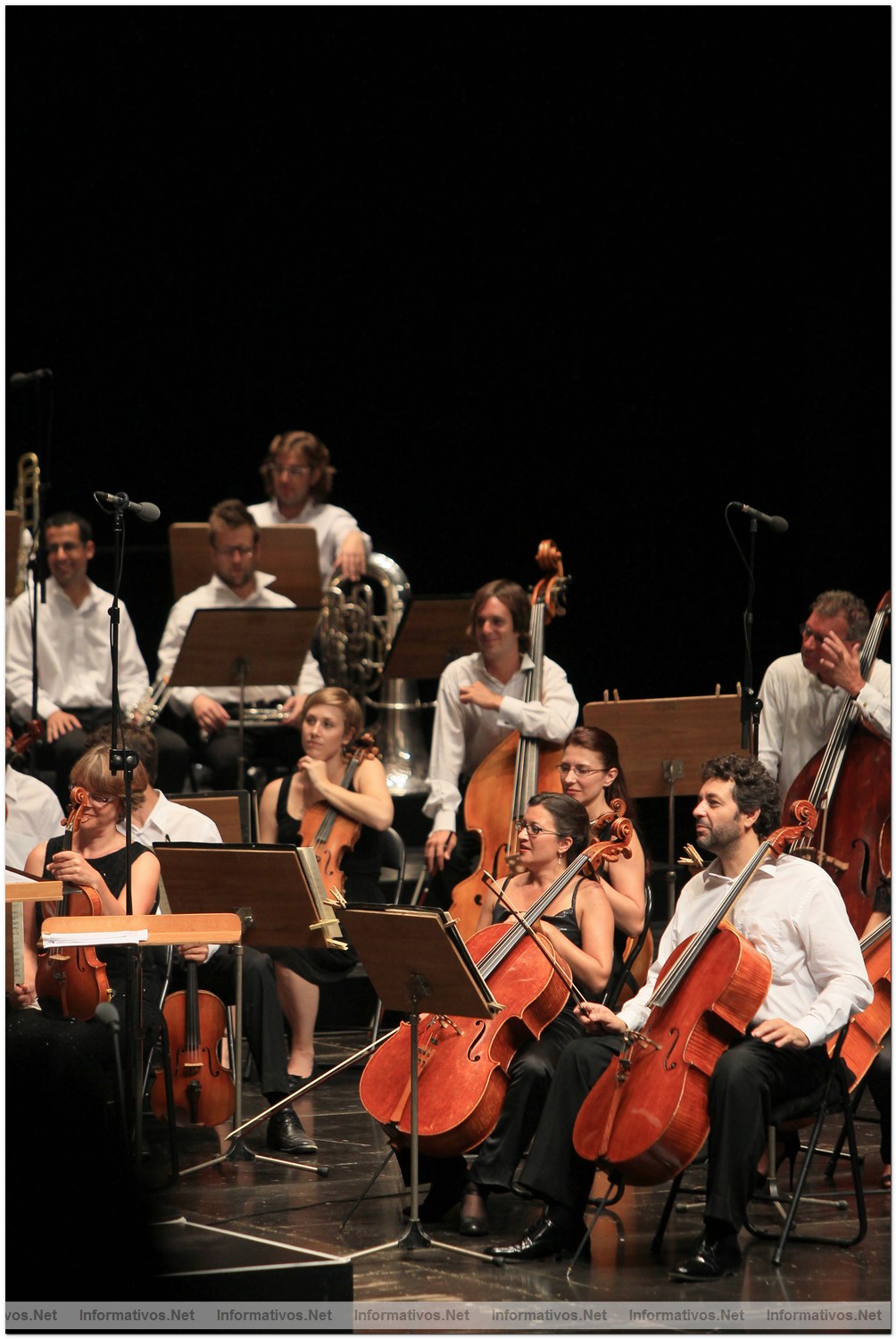 22AGO012.- Recital Lírico Jonas Kaufmann - Festival Castell de Peralada; Auditorio Parque del Castillo: el tenor Jonas Kaufmann acompañado por la Orquesta de Cadaqués dirigida por Jochen Rieder. Sus cinco bises dan idea del éxito de su interpretación