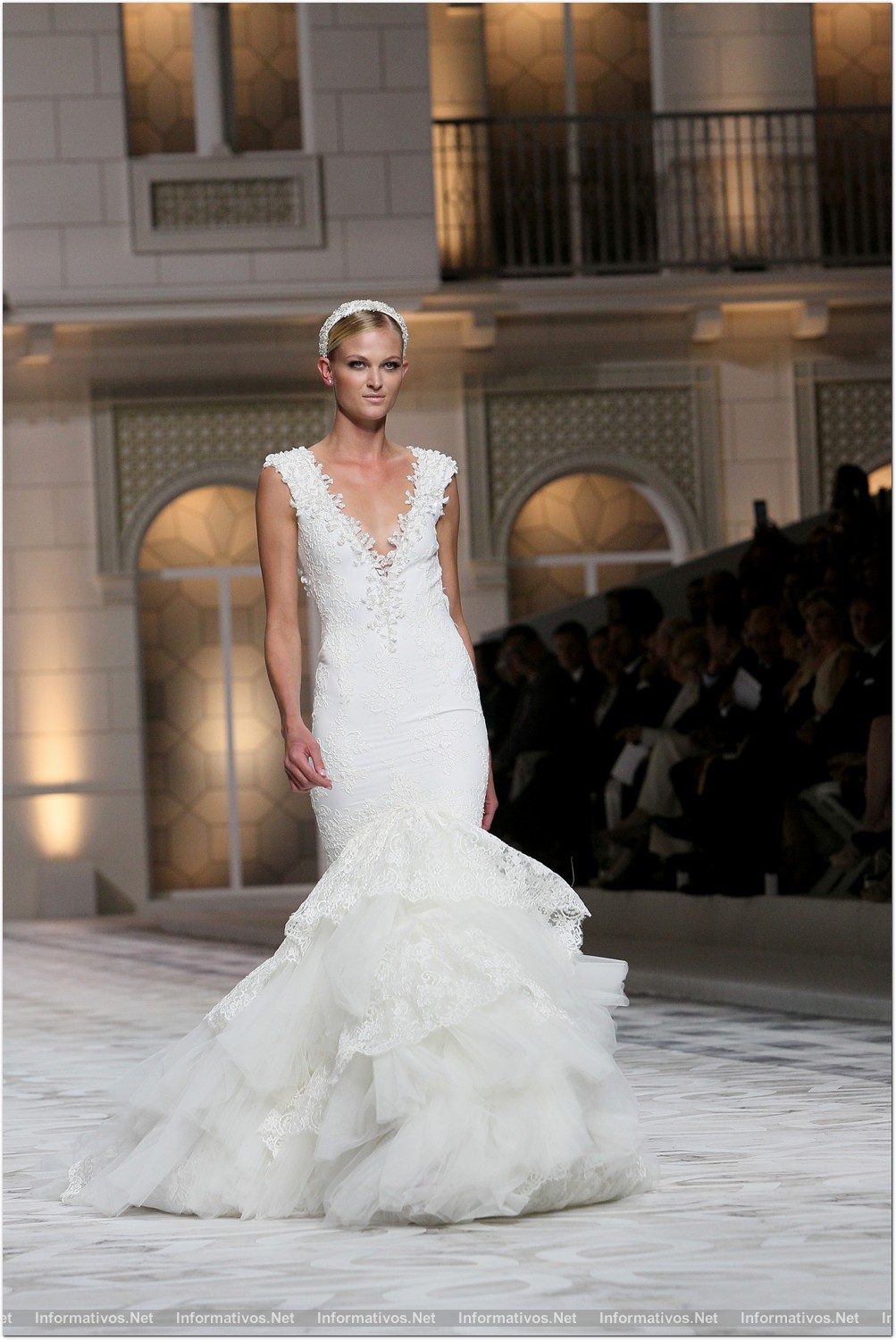 BCN9MAY014.- Desfile Pronovias colección 2015.