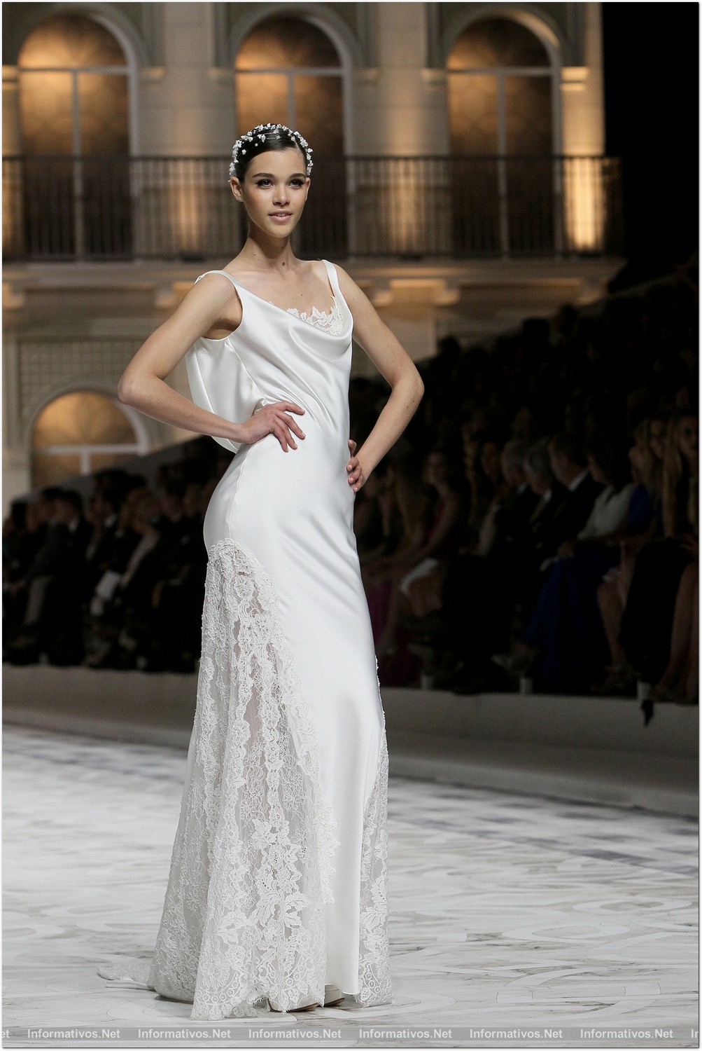 BCN9MAY014.- Desfile Pronovias colección 2015.