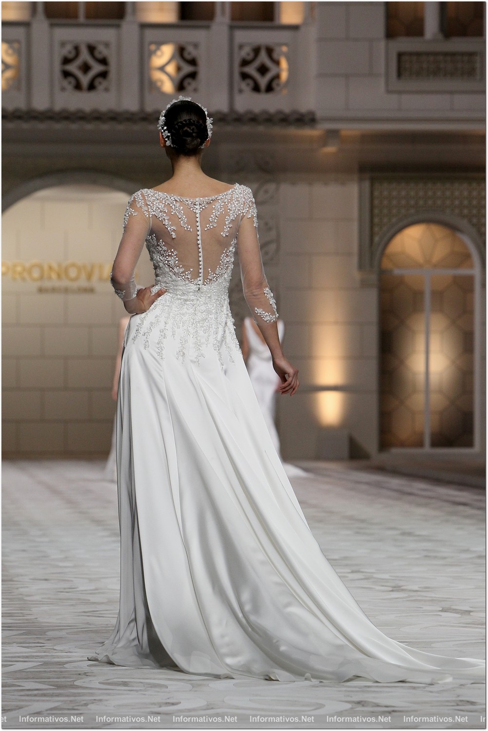 BCN9MAY014.- Desfile Pronovias colección 2015.