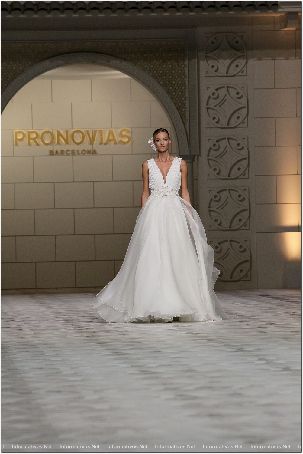 BCN9MAY014.- Desfile Pronovias colección 2015.