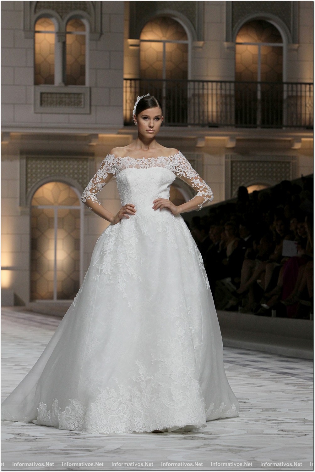 BCN9MAY014.- Desfile Pronovias colección 2015.