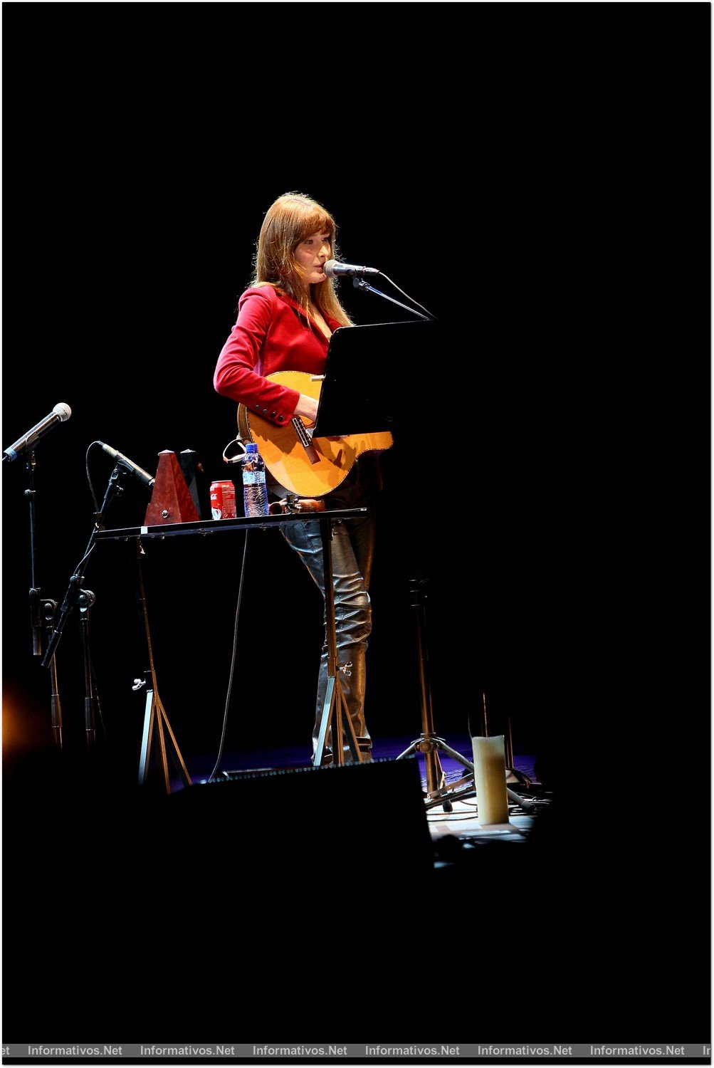 BCN19JUM014.- Concierto de Carla Bruni en el marco del Festival del Palacio de Pedralbes de Barcelona.