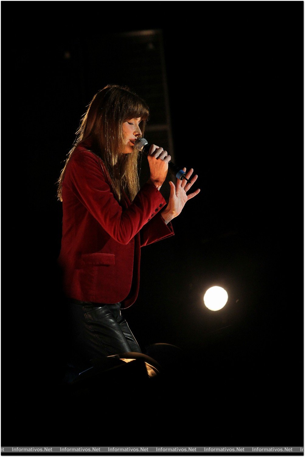 BCN19JUM014.- Concierto de Carla Bruni en el marco del Festival del Palacio de Pedralbes de Barcelona.