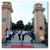 :: Pulse para Ampliar :: BCN19JUM014.- Concierto de Carla Bruni en el marco del Festival del Palacio de Pedralbes de Barcelona.