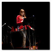 :: Pulse para Ampliar :: BCN19JUM014.- Concierto de Carla Bruni en el marco del Festival del Palacio de Pedralbes de Barcelona.