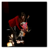 :: Pulse para Ampliar :: BCN19JUM014.- Concierto de Carla Bruni en el marco del Festival del Palacio de Pedralbes de Barcelona.